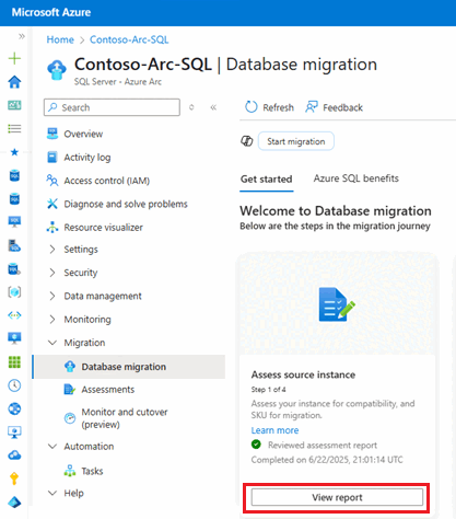 Captura de tela que mostra o painel de migração de Banco de Dados para a instância do SQL Server no portal do Azure, com o relatório Exibir realçado.